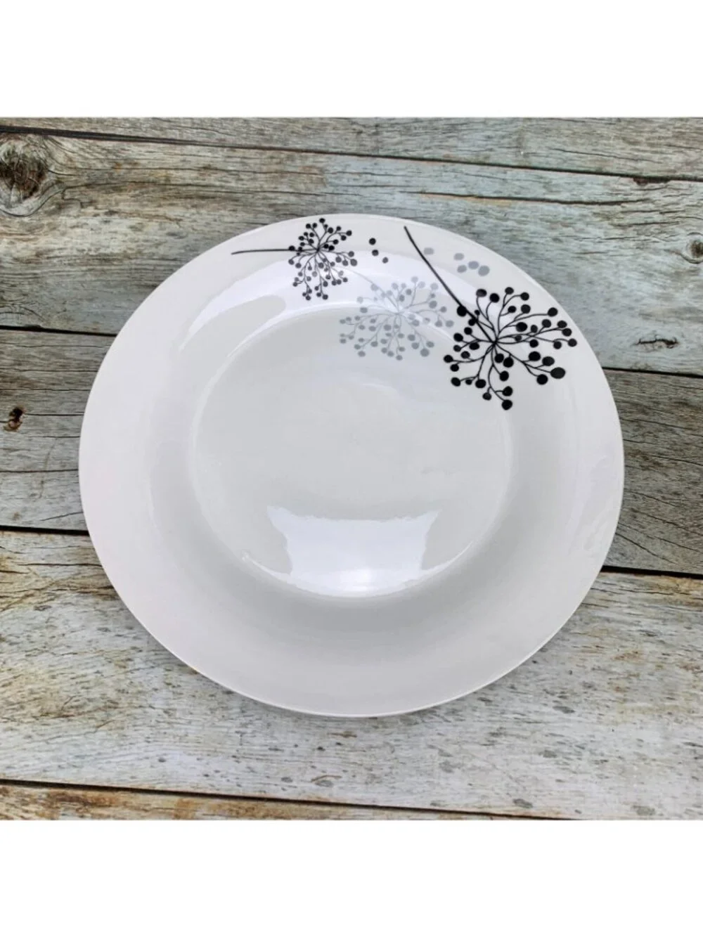 Gibson Designs NETHERWOOD Black Gray Floral Poreclain Dinner Lunch Plates Set 4